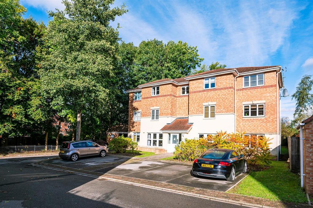 Princess Drive, York YO26 5SY 2 bed flat for sale £170,000