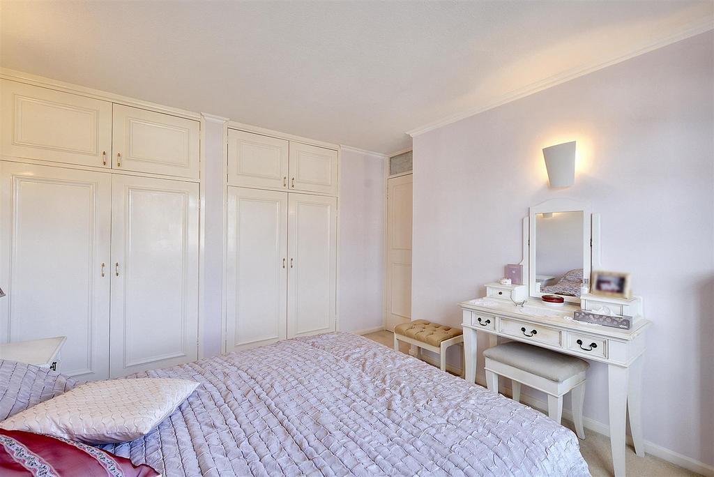 Bedroom 1 2.jpg