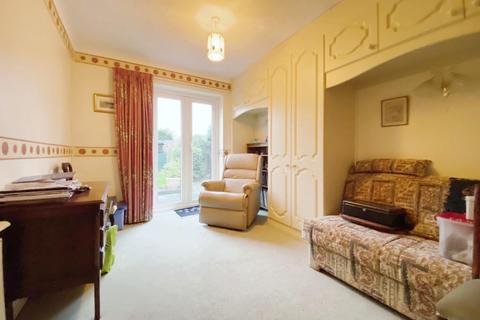 2 bedroom detached bungalow for sale - Walkers Road, Stratford-upon-Avon