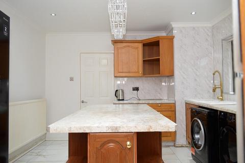 155 Elm Road, Oldham, OL8 3JZ