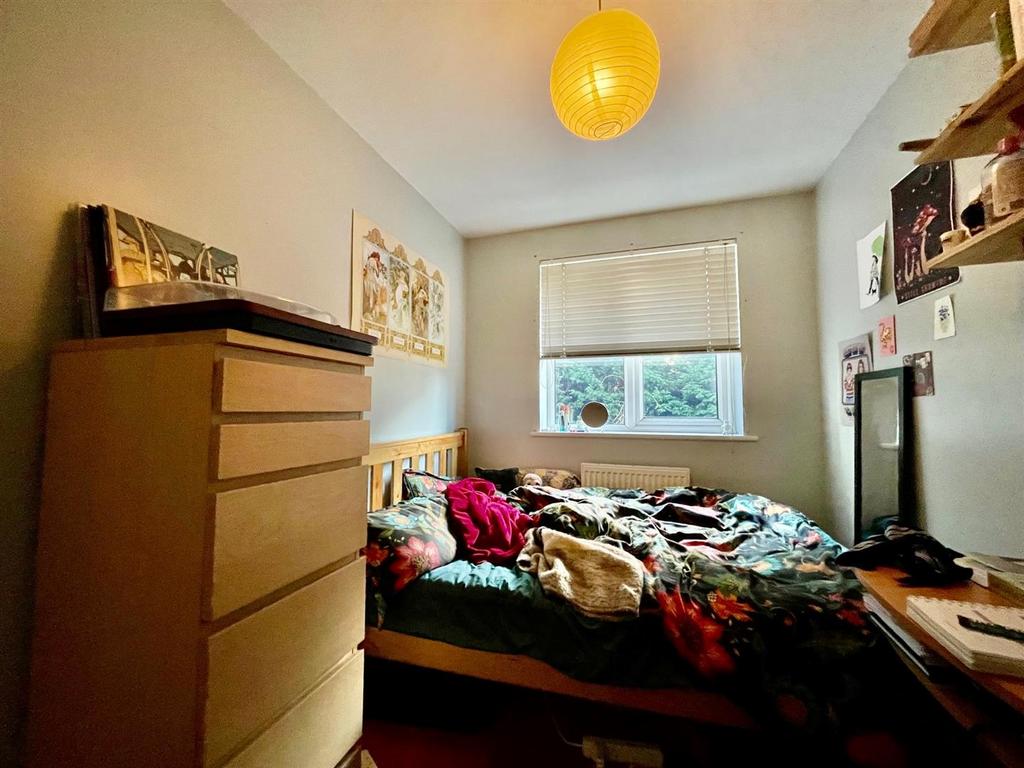 Small Room 1.jpg