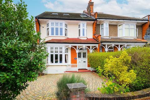 6 bedroom semi-detached house for sale, Gordon Road, North Chingford