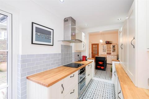 35 Gordon Road, London, E4 6BT