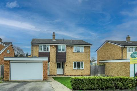 4 bedroom detached house for sale, Stillwell Drive, Wakefield WF2