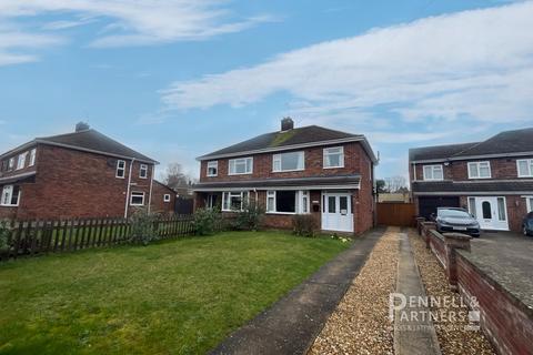 3 bedroom semi-detached house for sale, Guthlac Avenue, Peterborough PE4