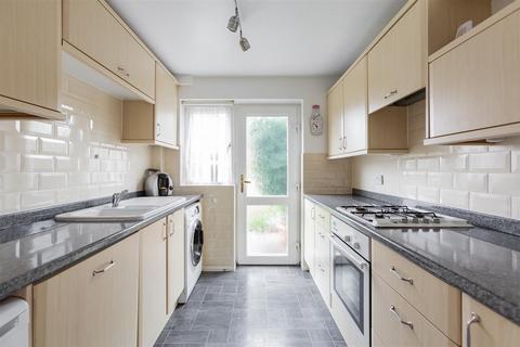 3 Torrens Walk, Gravesend, DA12 4QX