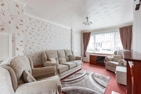 3 Torrens Walk, Gravesend, DA12 4QX
