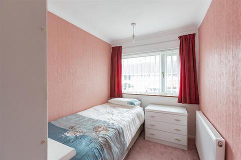 3 Torrens Walk, Gravesend, DA12 4QX