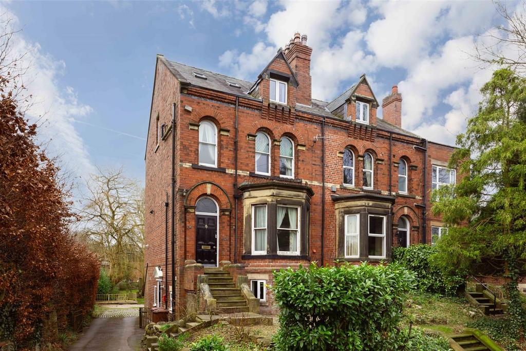 Harrogate Road, Leeds LS17 5 bed semidetached house for sale £550,000