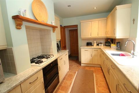 27 Clarendon Road, Salisbury, SP1 1LG