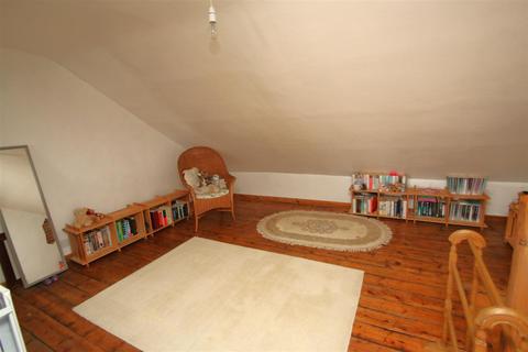 27 Clarendon Road, Salisbury, SP1 1LG