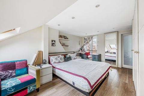 77 Framfield Road, London, W7 1NQ