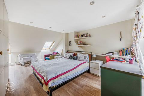 77 Framfield Road, London, W7 1NQ