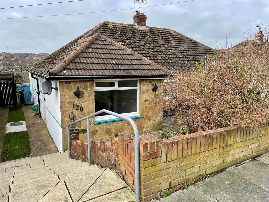 Southdown Road, Portslade Village BN41 2 bed semi-detached bungalow - £ ...