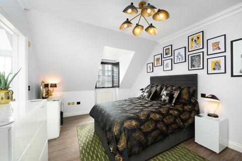 2 bedroom apartment for sale, Oatlands Chase, Weybridge, KT13