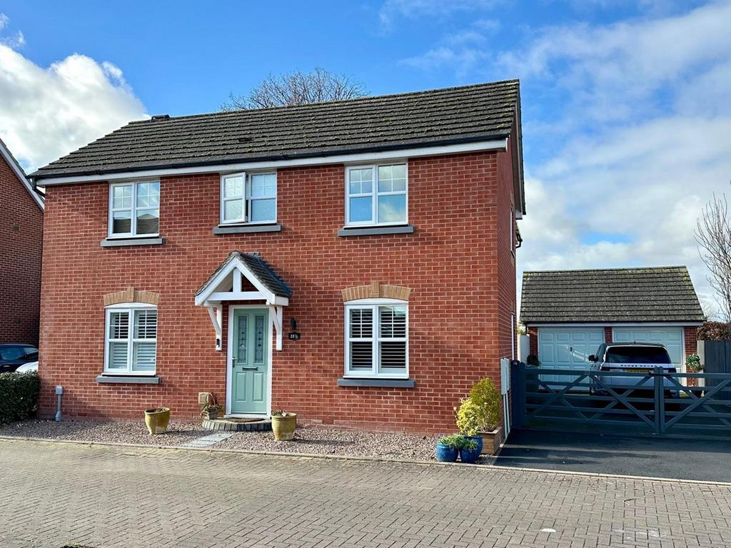 Bredon Drive, Kings Acre, Hereford, HR4 4 bed detached house for sale ...