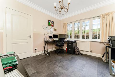 10 Bellefield Way, Lanark, ML11 7NW