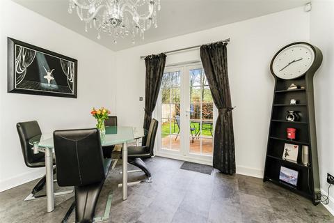 10 Bellefield Way, Lanark, ML11 7NW