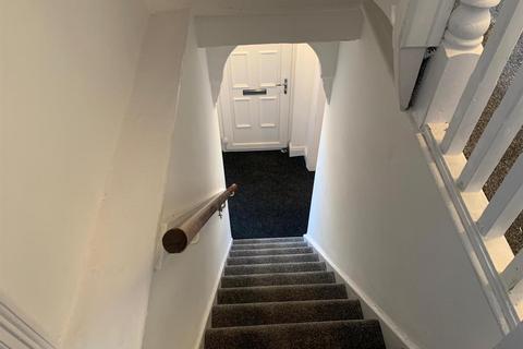 17 Aberdeen Walk, Leeds, LS12 3SB