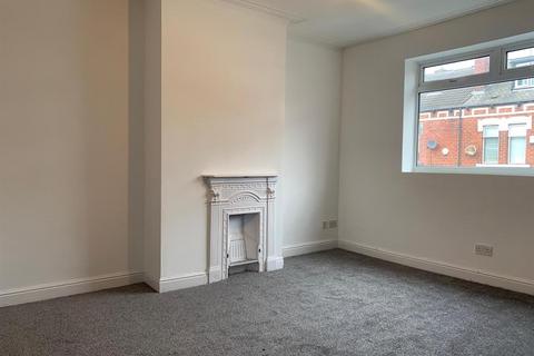 17 Aberdeen Walk, Leeds, LS12 3SB