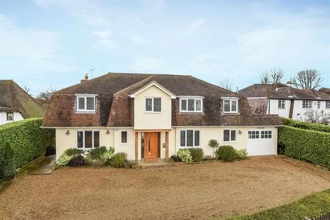 5 bedroom detached house for sale, Forest Road, East Horsley