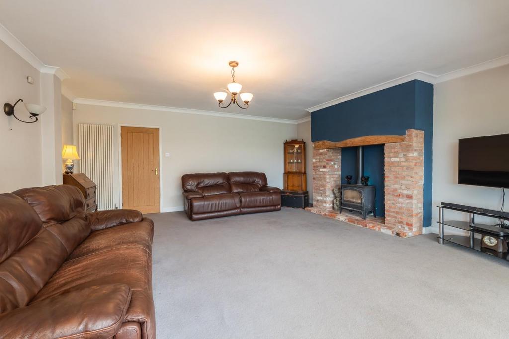Living / Garden Room