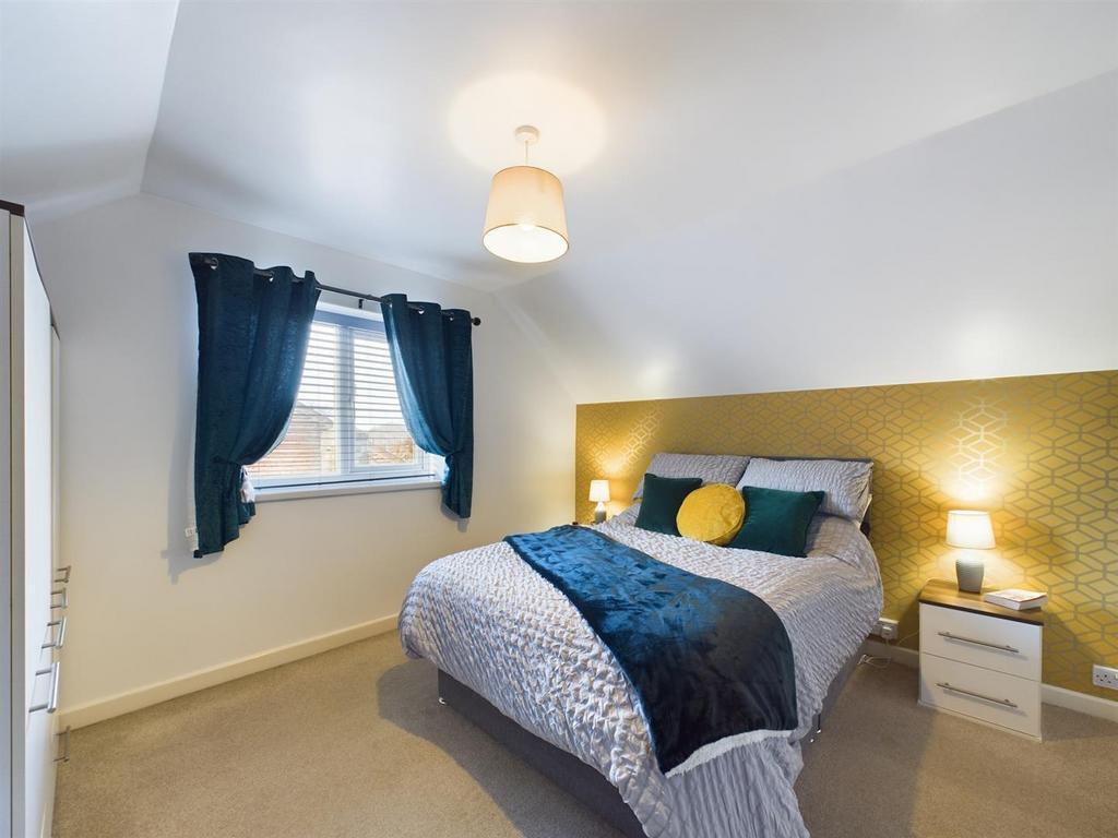 Bedroom: