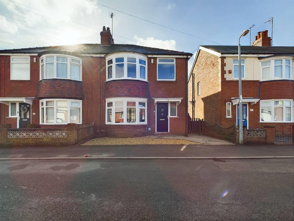 St. Johns Avenue West, Bridlington 3 bed semidetached house for sale
