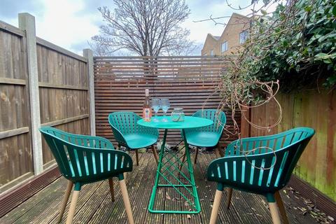 22 University Road, London, SW19 2BX