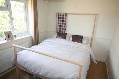 2 bedroom maisonette for sale, Redfield Court, Newbury, RG14
