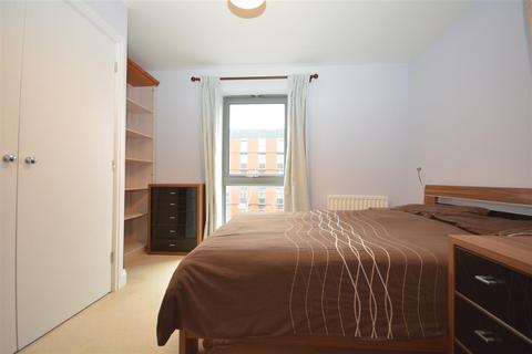 1 bedroom flat for sale, St. Georges Grove, Tooting SW17