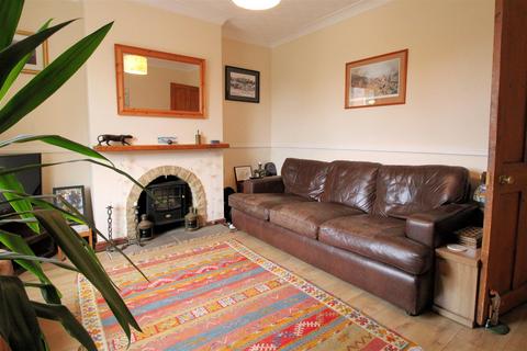 2 bedroom cottage for sale, Manor Road, Dersingham