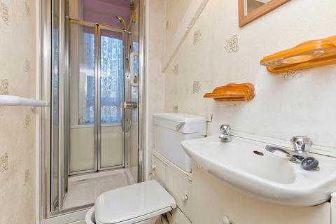 44/14 Broughton Road, Edinburgh, EH7 4ED