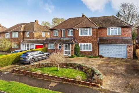 30 Hazel Way, Fetcham, Leatherhead, KT22 9QD
