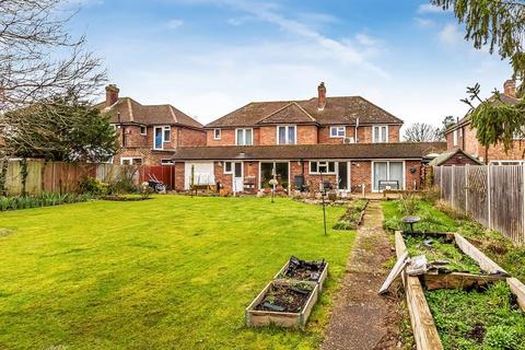 30 Hazel Way, Fetcham, Leatherhead, KT22 9QD