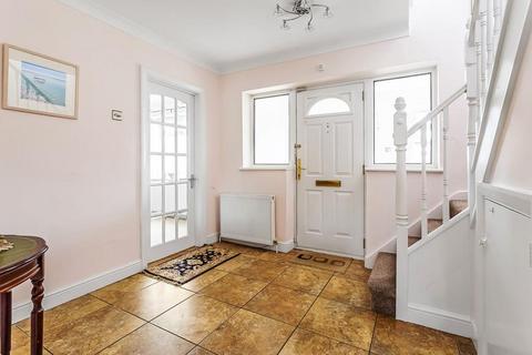 30 Hazel Way, Fetcham, Leatherhead, KT22 9QD