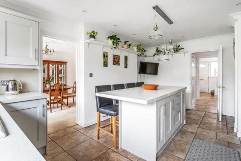 30 Hazel Way, Fetcham, Leatherhead, KT22 9QD