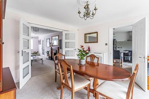 30 Hazel Way, Fetcham, Leatherhead, KT22 9QD