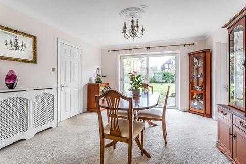 30 Hazel Way, Fetcham, Leatherhead, KT22 9QD