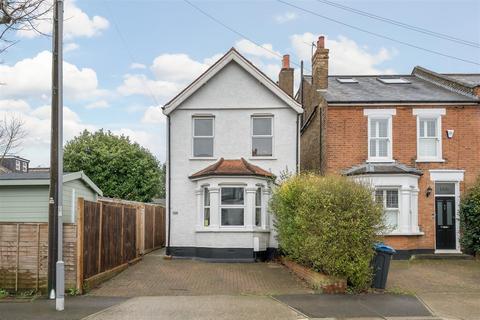 3 bedroom detached house for sale, Ellerton Road, Surbiton