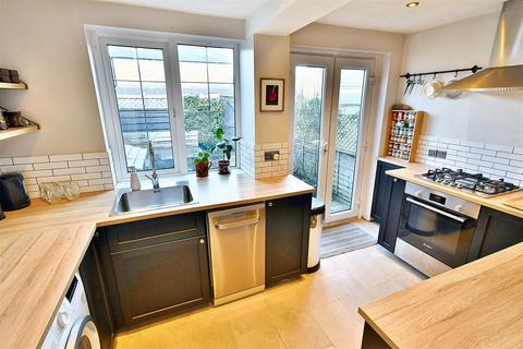 2 bedroom terraced house for sale - South Terrace, Whitnash, Leamington Spa