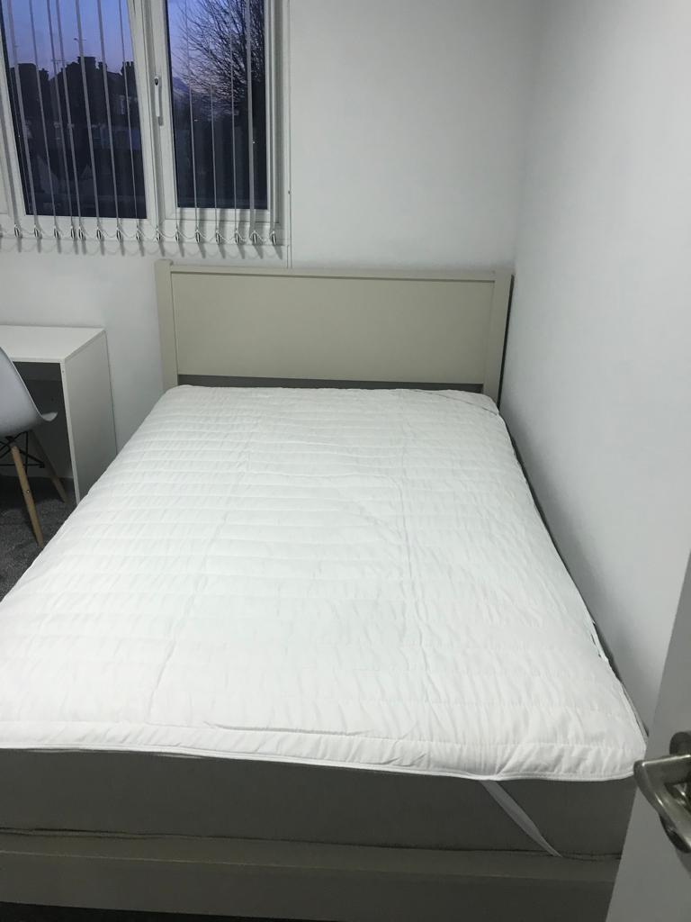 Bed 4.jpg