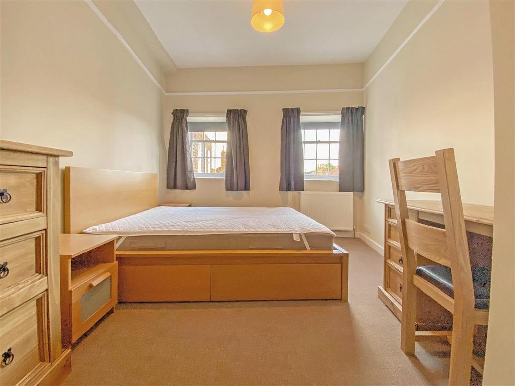 Castle Court 14 Room 1.jpg