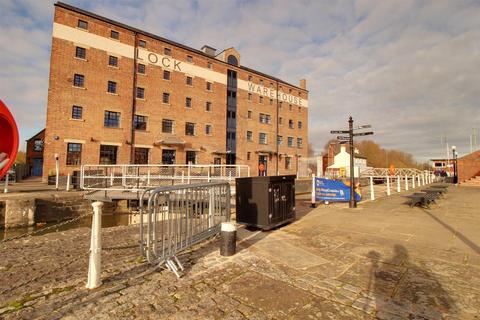 1 bedroom apartment for sale, Lock Warehouse, Gloucester Docks