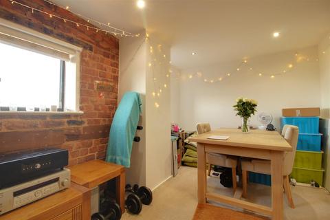 1 bedroom apartment for sale, Lock Warehouse, Gloucester Docks