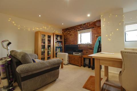 1 bedroom apartment for sale, Lock Warehouse, Gloucester Docks