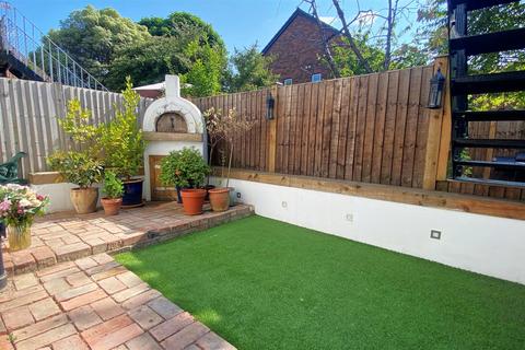 87 Kimble Road, London, SW19 2AU