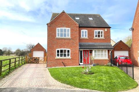 5 bedroom detached house for sale, Granary Close, Bottesford