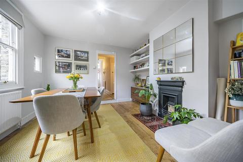 3 Bridges Road, London, SW19 1EN