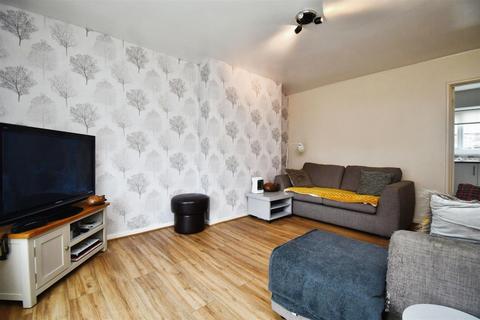 3 bedroom end of terrace house for sale - Bradford Avenue, Hull